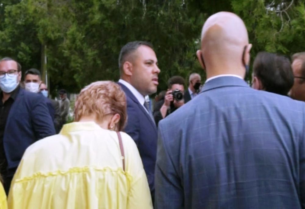 VIDEO. INCIDENT în timpul vizitei lui Cîţu, în judeţul Olt. Ieşire necontrolată a şefului PNL Olt