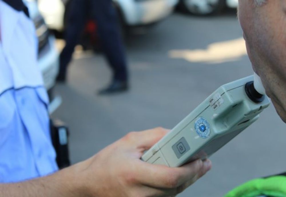 Un bărbat din Olt, rupt de beat la volan