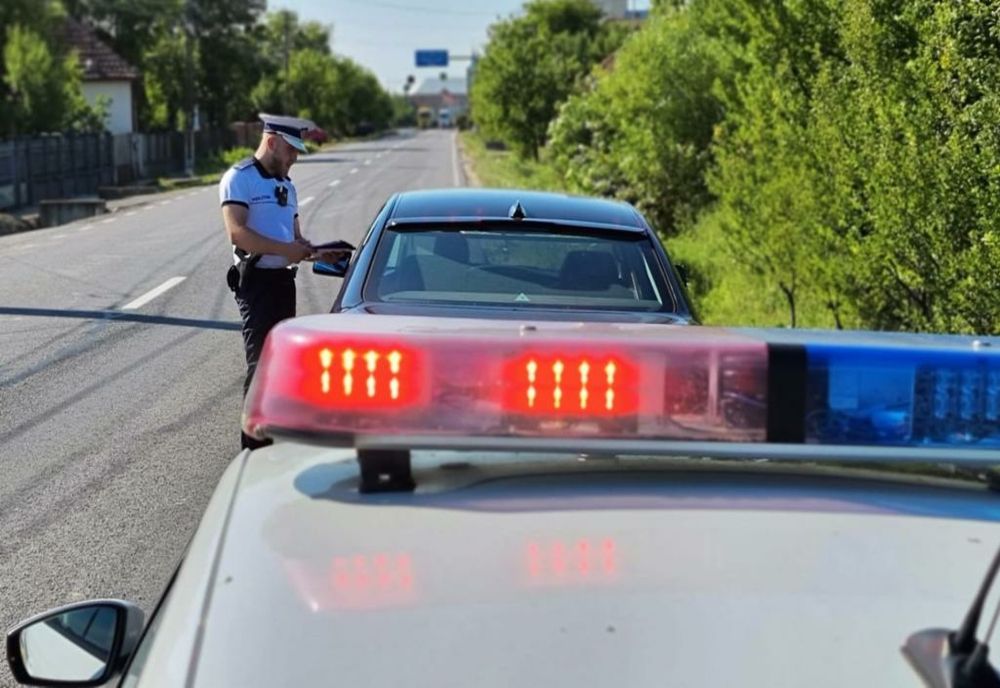 Olt: Tânăr fără permis, la volanul unei maşini