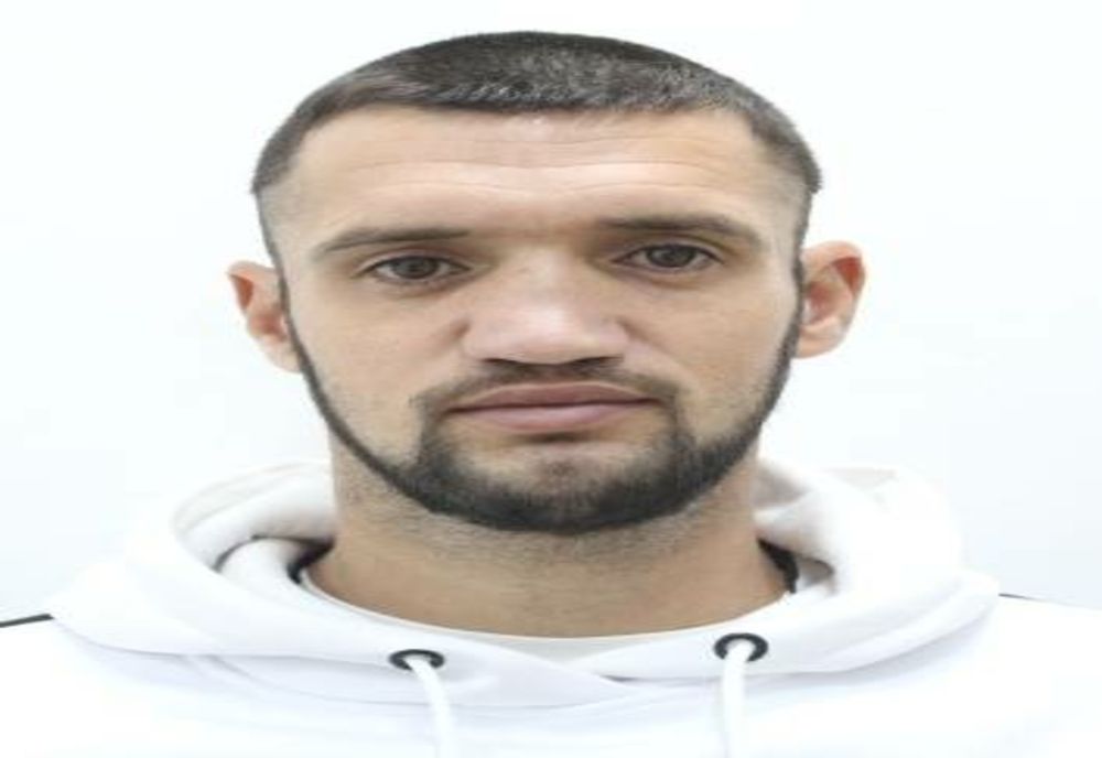 Bărbat cu COVID, plecat din Spitalul Caracal, căutat de poliţişti