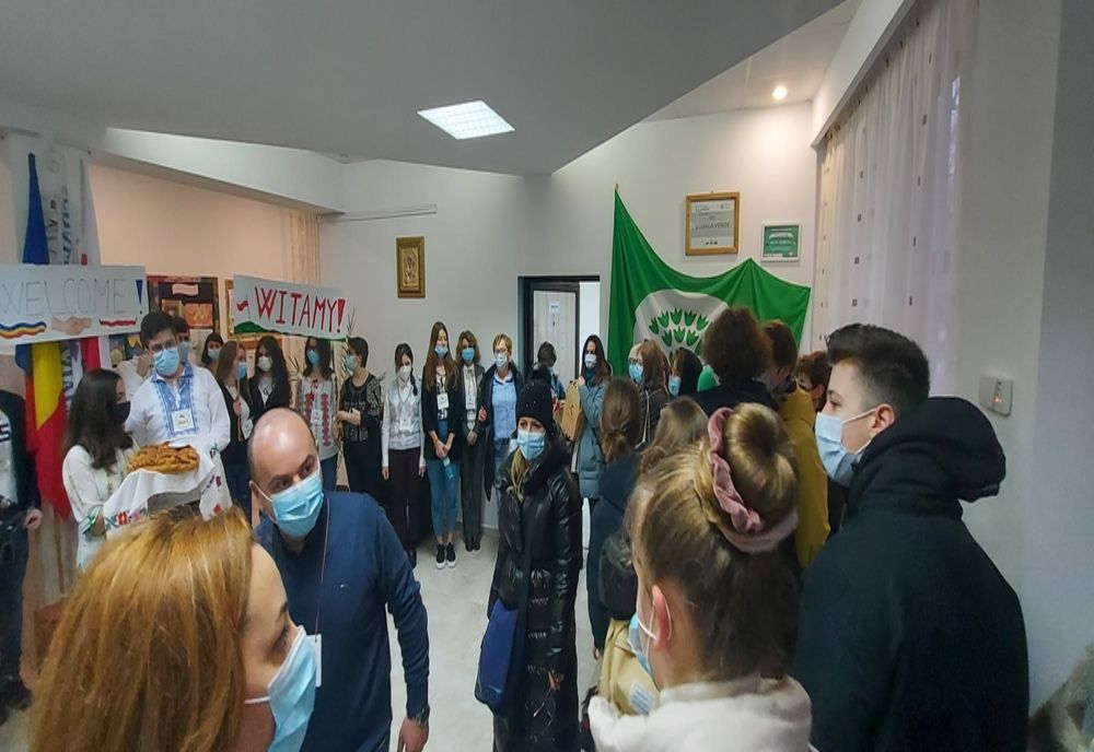 Elevi şi profesori din Polonia, la Şcoala „Eugen Ionescu” din Slatina