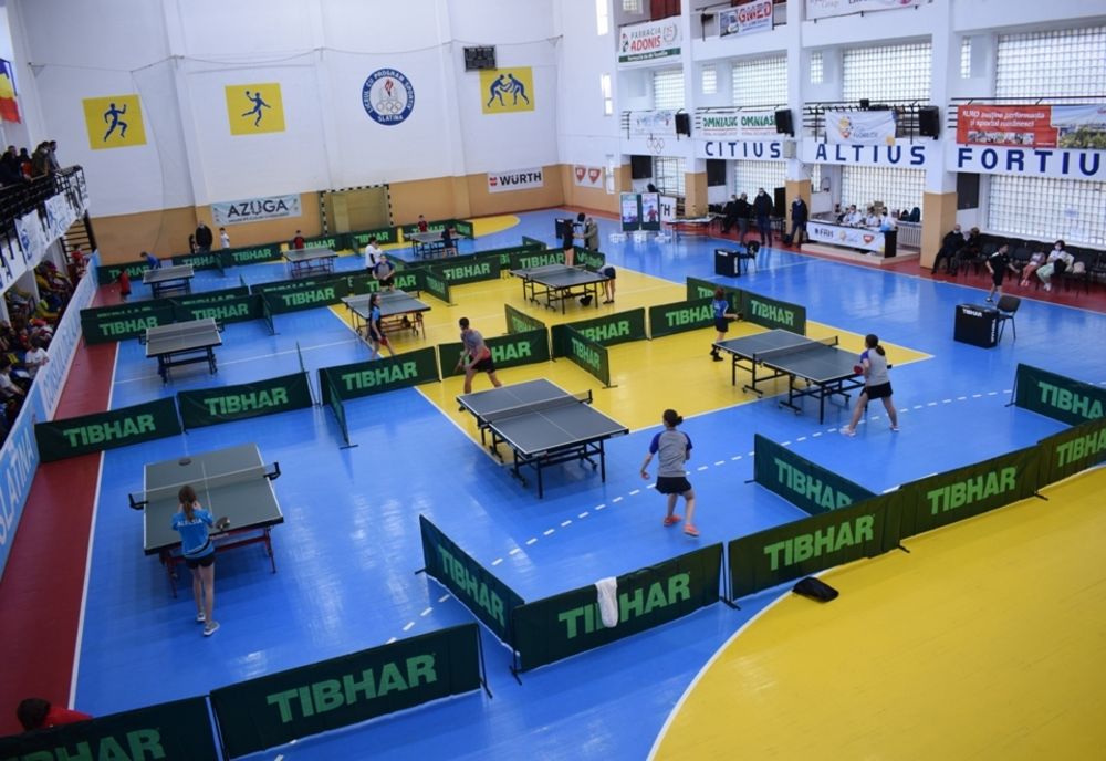 Sportivi din toată ţara, la Slatina pentru o competiţie de tenis de masă dedicată campionului Marius Rădoi