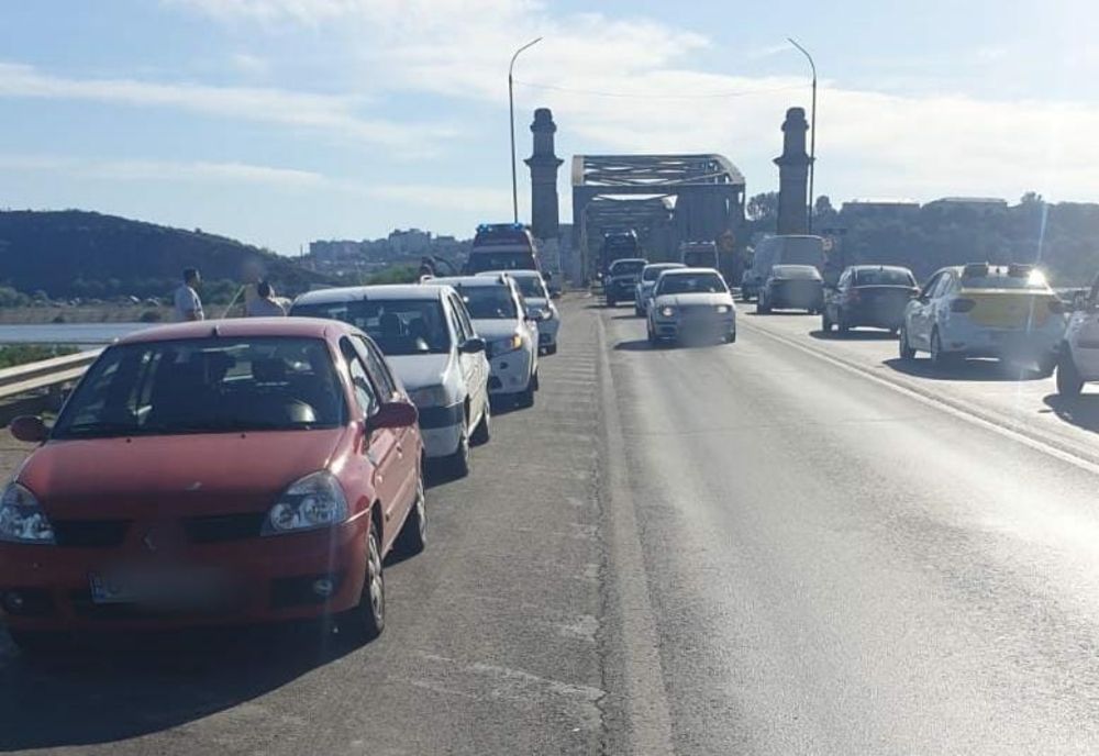 O persoană rănit într-un carambol, la ieşirea din Slatina spre Craiova