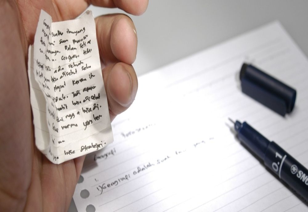 Bacalaureat 2022 - Olt. Candidat eliminat din examen pentru că a încercat să copieze