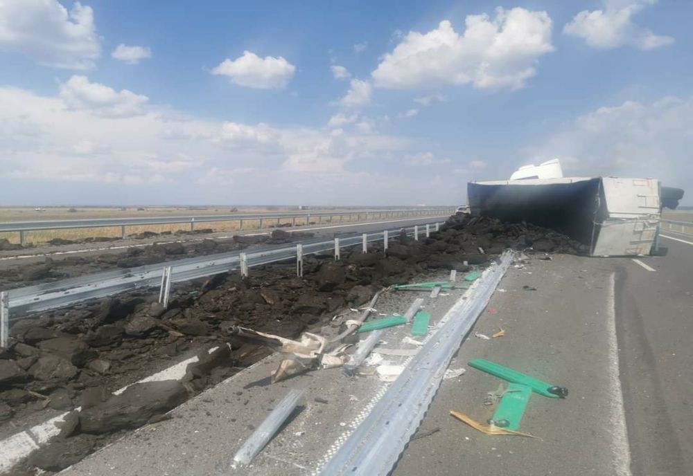 Traficul rutier blocat total pe Drumul Expres 12