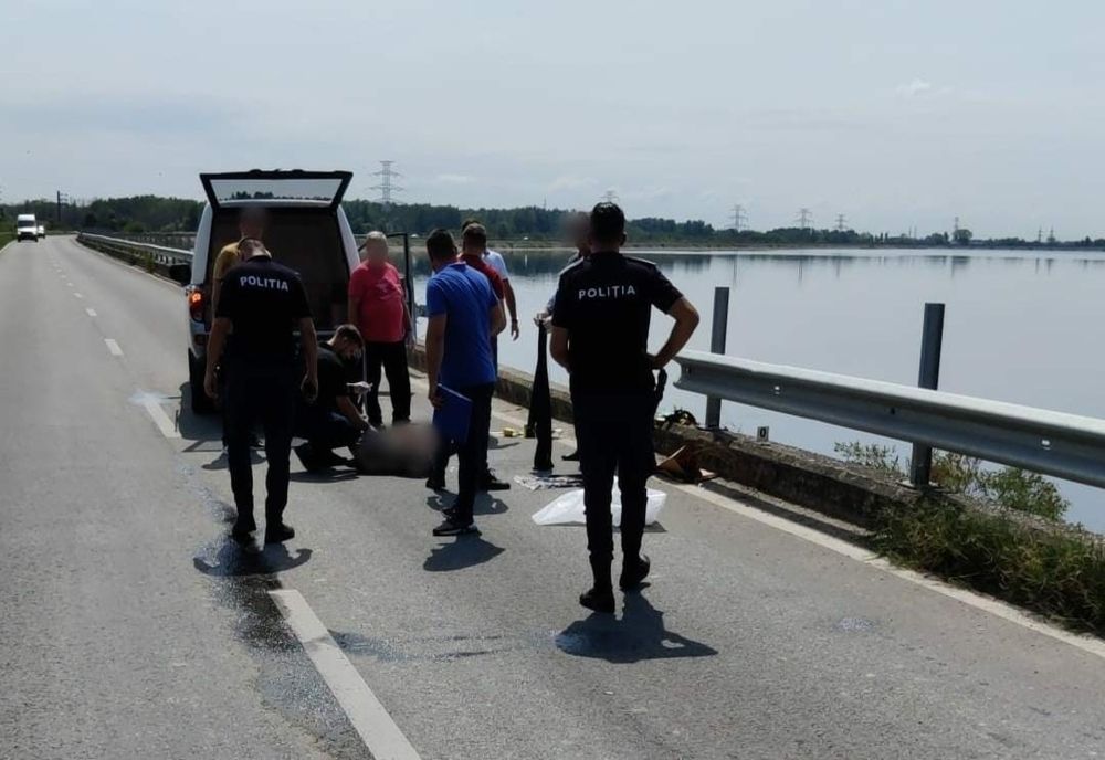 Femeie neindetificată, găsită înecată într-un baraj de pe Olt