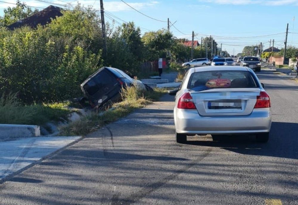 Accident rutier în judeţul Olt, la Curtişoara. O persoană rănită