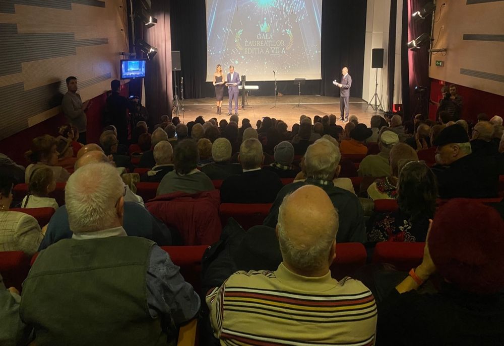 Premii pentru slătinenii care au împlinit 50 de ani de la căsătorie