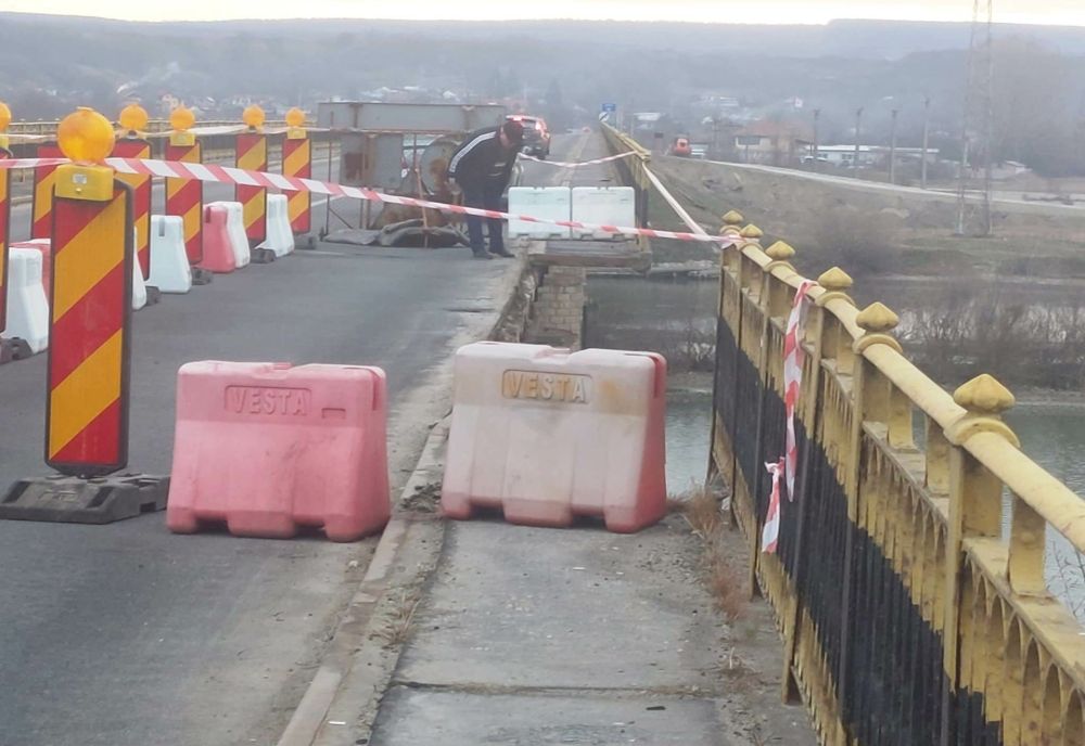 Pod de pe Olt dintre Drăgăşani şi Veguleasa, închis complet. Rute de ocolire