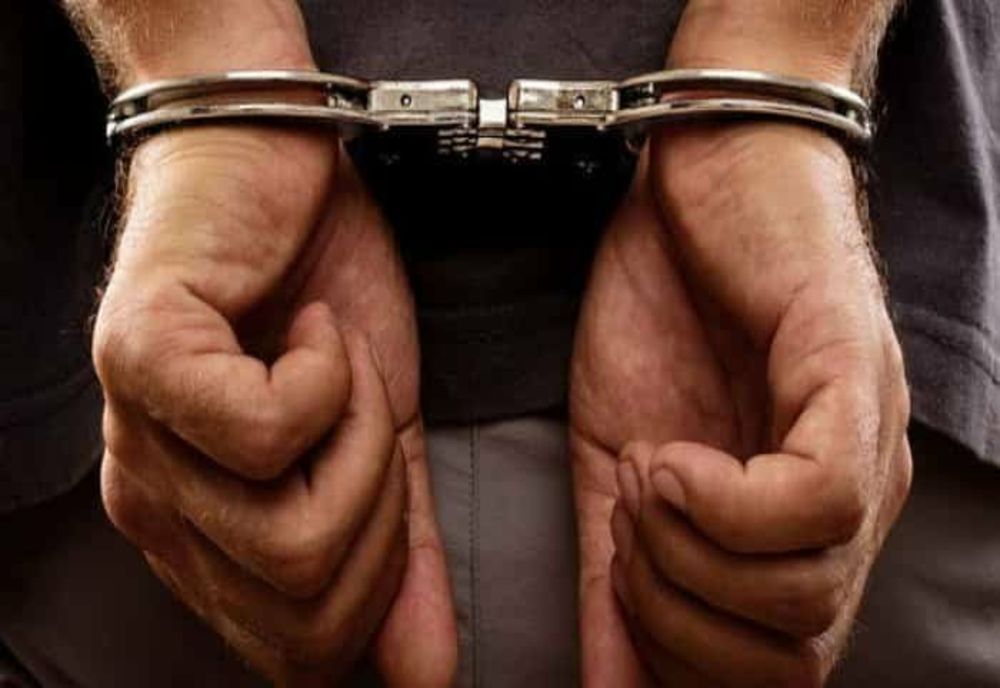 Furtul unui TIR de 30.000 de euro, în judeţul Olt. Poliţiştii au identificat un al treilea autor