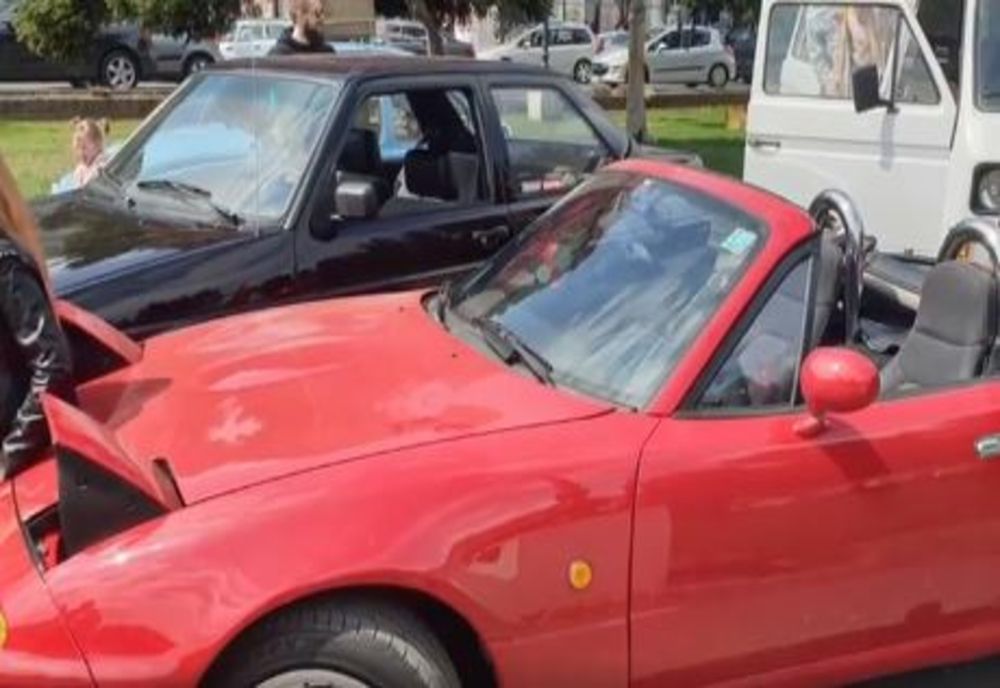 Slatina: Maşinile de colecţie revin pe străzile oraşului, la Retroparada Primăverii