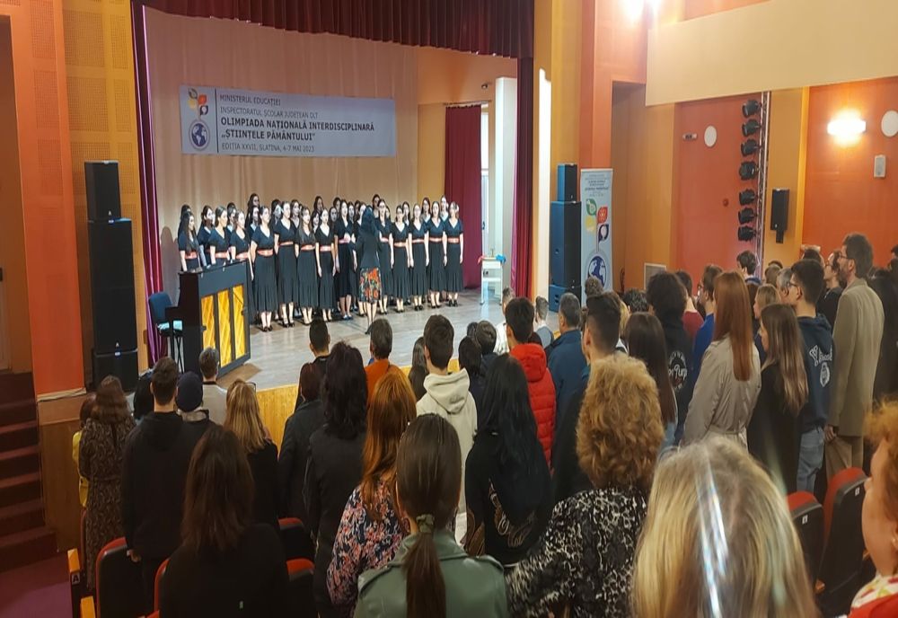 Start la Olimpiada Interdisciplinară "Ştiinţele Pământului" desfăşurată la Slatina