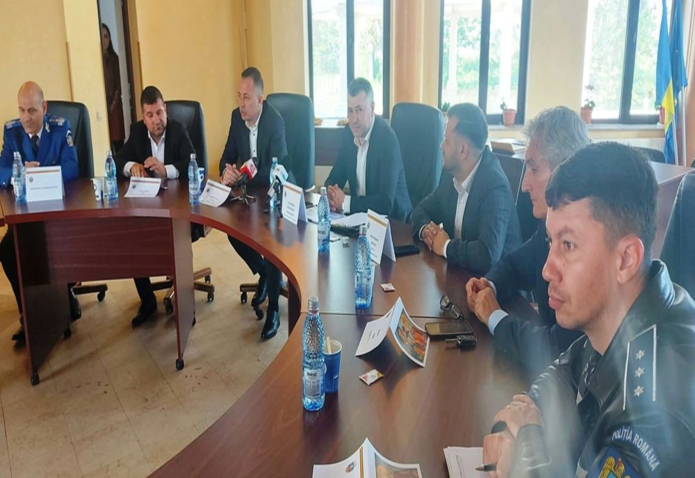 Poliţiştii locali din Slatina, sărbătoriţi de ziua lor