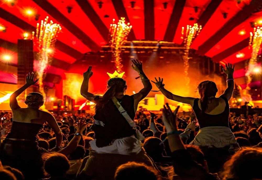 Maluma, Nick Carter și Bebe Rexha sunt primii artiști anunțați la Neversea