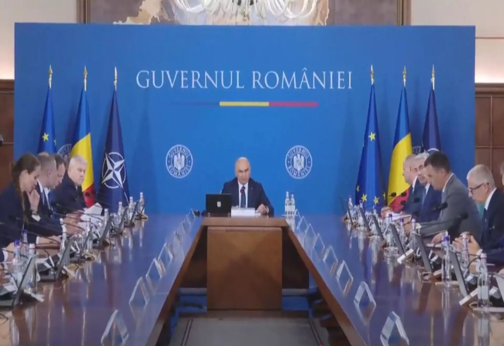 BOLOJAN ANUNȚĂ TĂIERI MASIVE: COMITETE ȘI COMISII CU SALARII URIAȘE, DESFIINȚATE