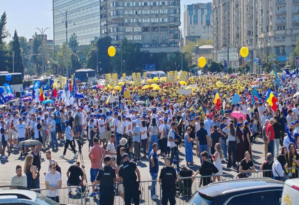 Negocieri cruciale pe tăierile salariale în sectoare bugetare. Premierul, sindicatele și patronatele discută săptămâna viitoare – SURSE