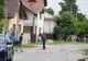 Au presărat petale de trandafir în calea episcopului. Culmea OPULENŢEI într-o comună din Olt - GALERIE FOTO
