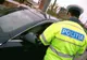 VIDEO. S-a întâmplat într-o comună din Olt. Băut şi fără permis, a intrat cu maşina într-un gard