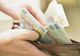 Cu cât vor crește salariile profesorilor, poliţiştilor şi cadrelor medicale de la 1 ianuarie 