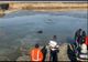 VIDEO. Un bărbat din Olt a murit după ce a căzut cu buldoexcavatorul în lacul unei blastiere