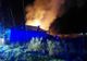 Incendiu puternic, într-o comună din Olt: Trei tone de lemne de foc şi o anexă, mistuite de flăcări (VIDEO)